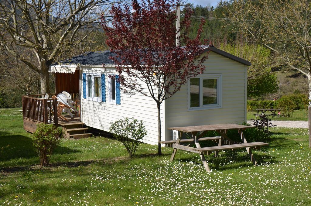 Camping Calme Et Nature カステラーヌ 部屋 写真