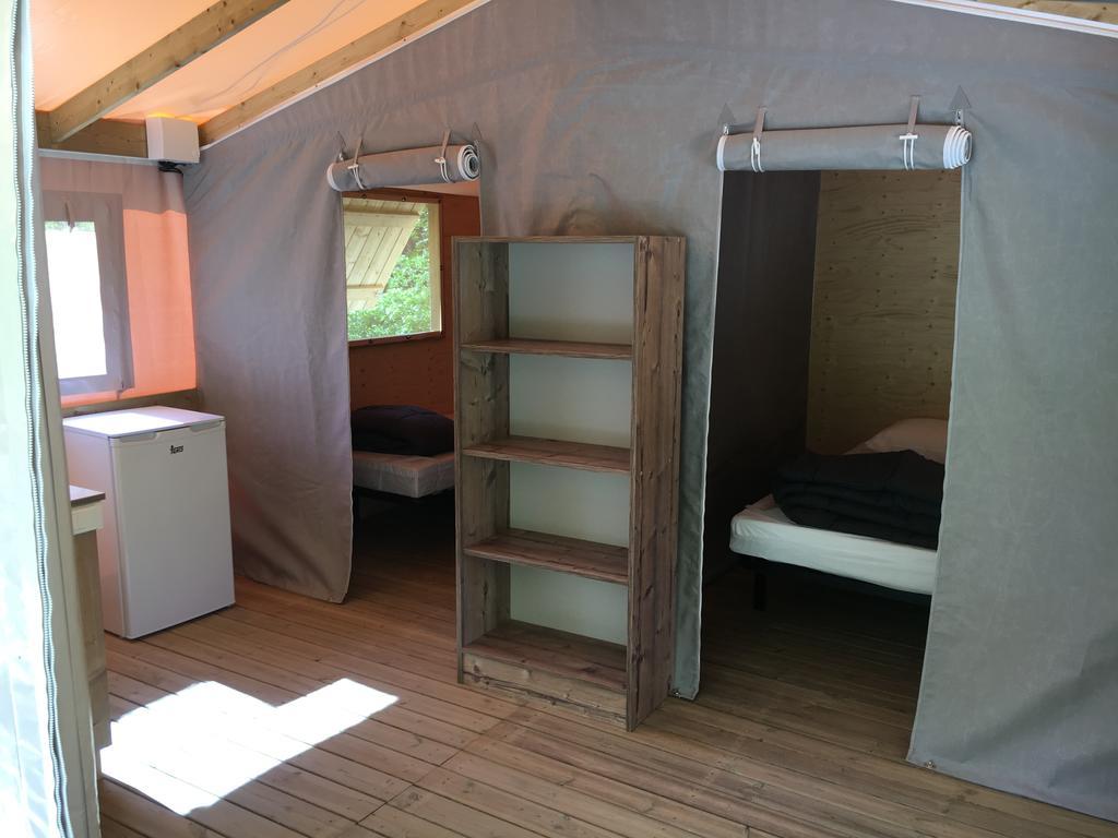 Camping Calme Et Nature カステラーヌ エクステリア 写真