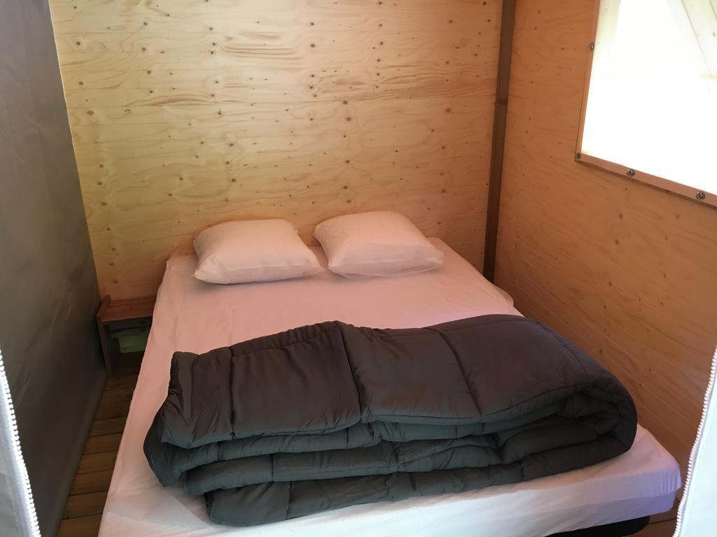 Camping Calme Et Nature カステラーヌ エクステリア 写真